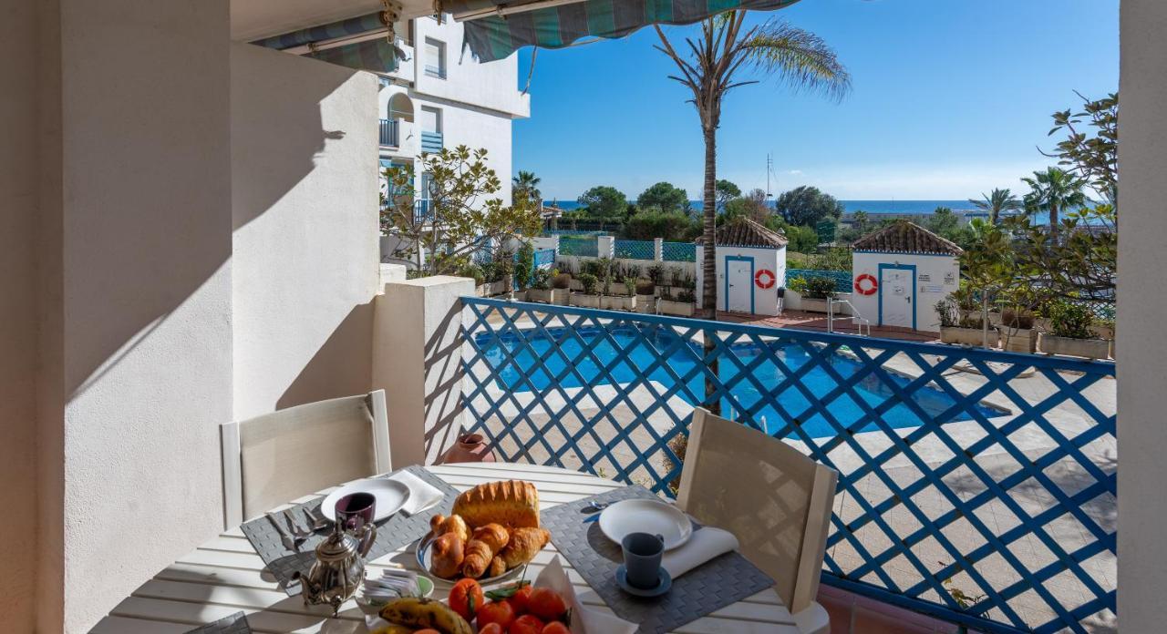 Port Estepona Exteriör bild